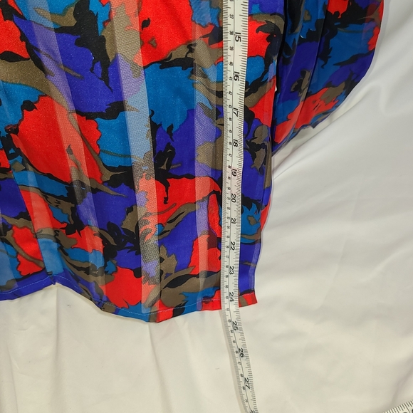 1980's Abstract Stripe turtleneck Blouse - Picture 11 of 16